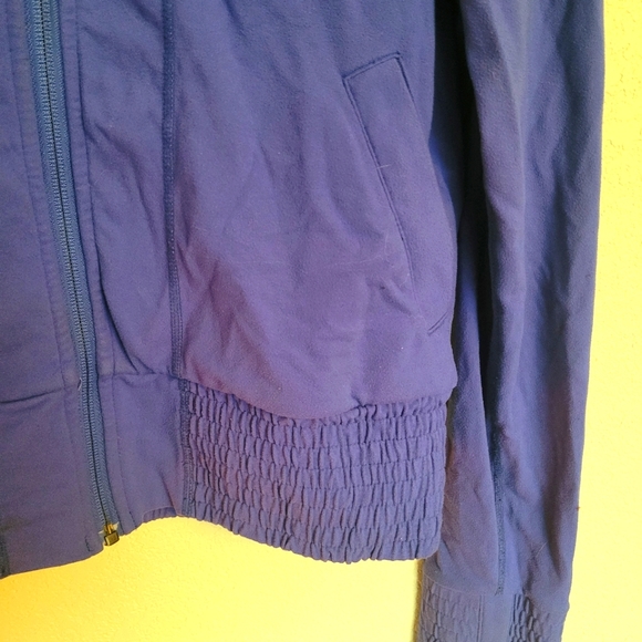 Vintage Lululemon Jacket - Picture 2 of 6